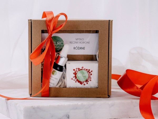 Róża Box.jpg